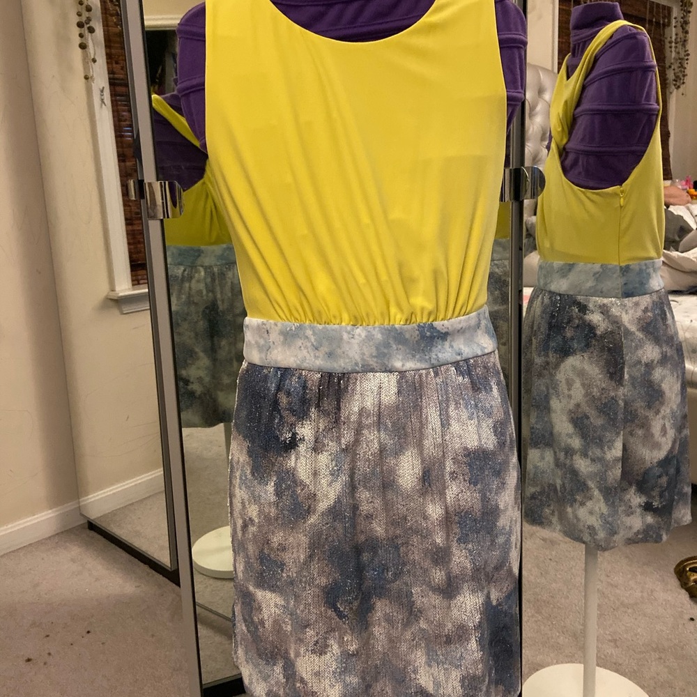 Short dress